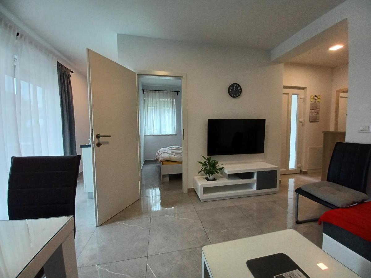 Apartments Leon 2 Novigrad  Luaran gambar